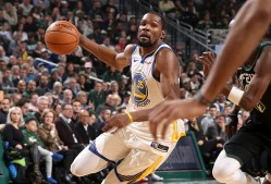 亚冠赛程吃紧；波士顿凯尔特人集结日手感冰凉；赛场秩序良好；更衣室氛围转暖的简单介绍-LEJING ESPORTS